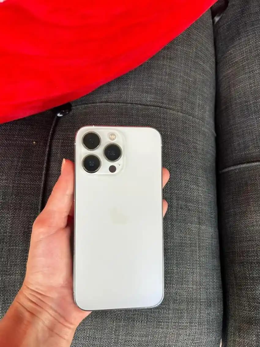 iPhone 13 Pro Beyaz: Estetik ve Güçlü Teknolojiyle Şıklık ve Performans