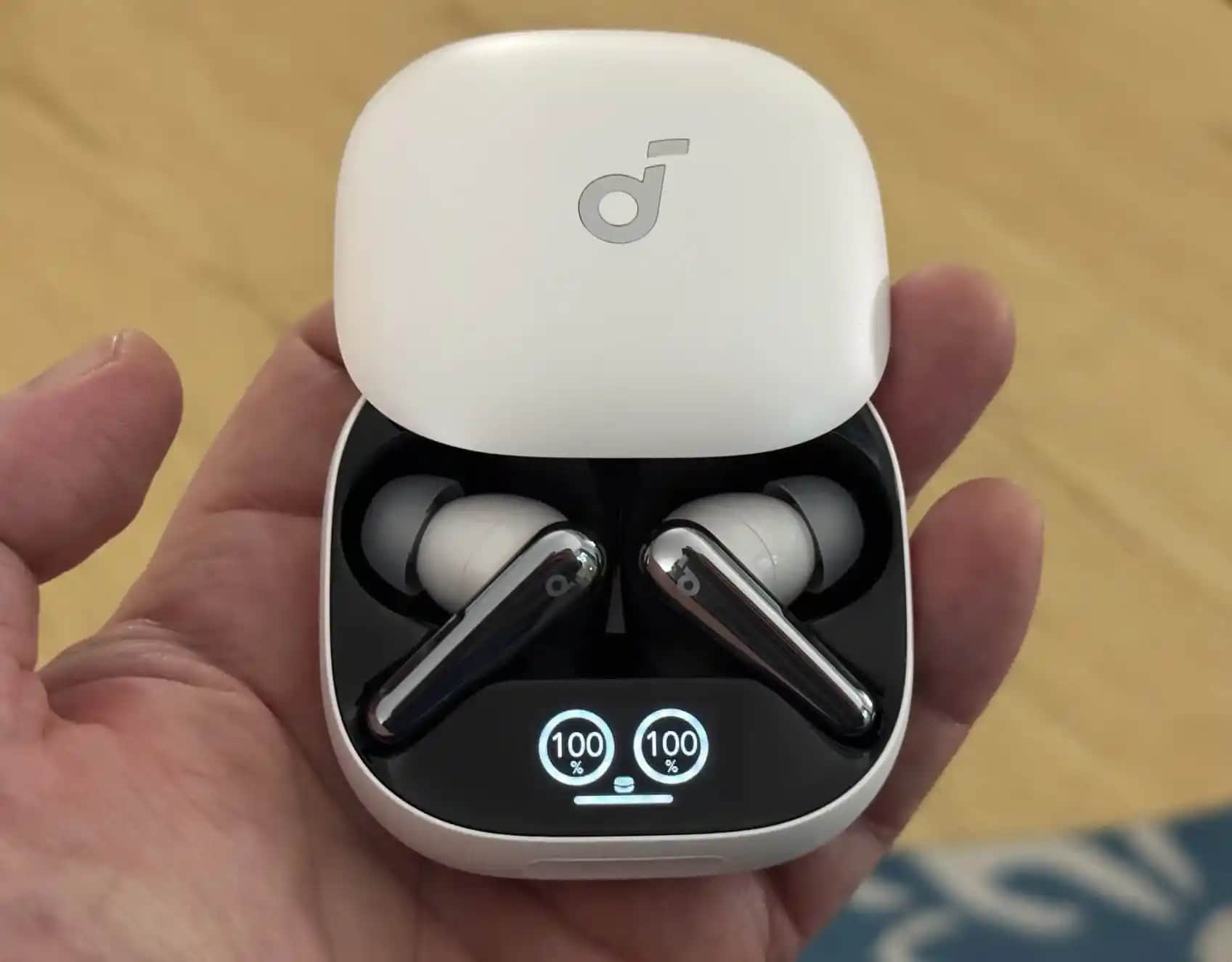 Soundcore Liberty 4 Pro: Yüksek Ses Kalitesi ve Gelişmiş Özelliklerle Kablosuz Kulaklık Deneyimi