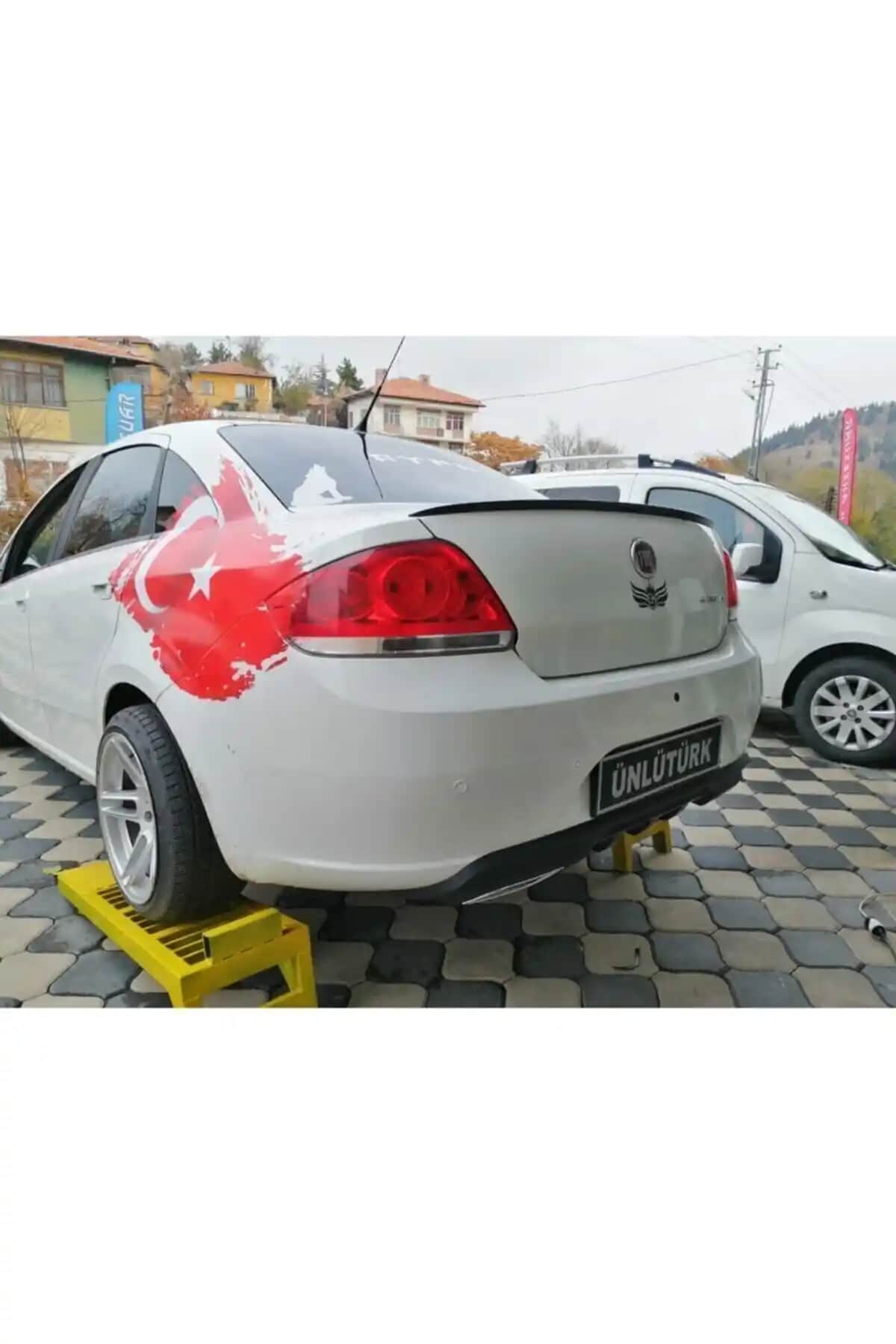 Fiat Linea için Şık ve Dayanıklı Bagaj Üstü Spoiler Ürün İncelemesi ve Montaj Rehberi