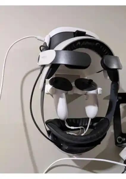 Oculus Meta Quest Duvar Askısı Aparatı: Pratik ve Güvenli VR Saklama Çözümü