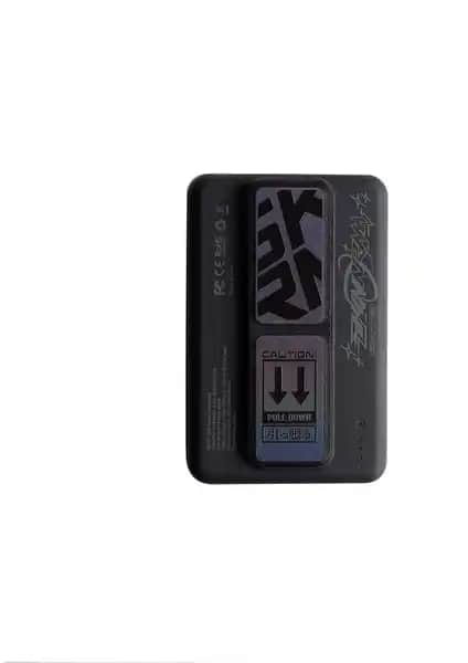 Skinarma Kira Kobai Holografik Tasarımlı Powerbank ile Şıklık ve Gücü Bir Arada Sunar