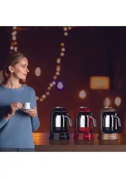 Korkmaz Kahvekolik Pembe Otomatik ve Tefal Köpüklüm Kırmızı Kahve Makinesi Karşılaştırması