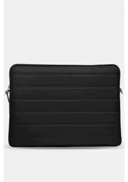 Morca ürünleri karşılaştırması: Su geçirmez laptop kılıfı ve deri omuz askılı çanta özellikleri