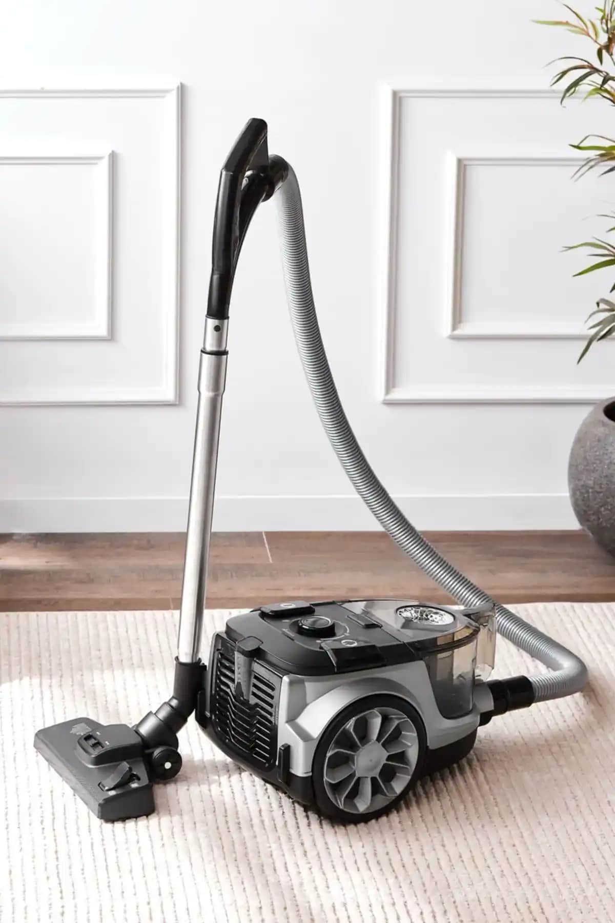 Karaca Vantuz High Force F2 Silver: Yüksek Performanslı Süpürge