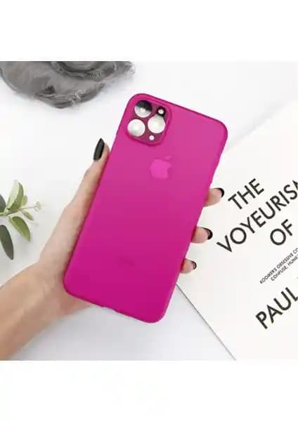 MobaxAksesuar Apple iPhone 11 Pro Max Kılıfı İnceliği ve Dayanıklılığıyla Koruma Sunar