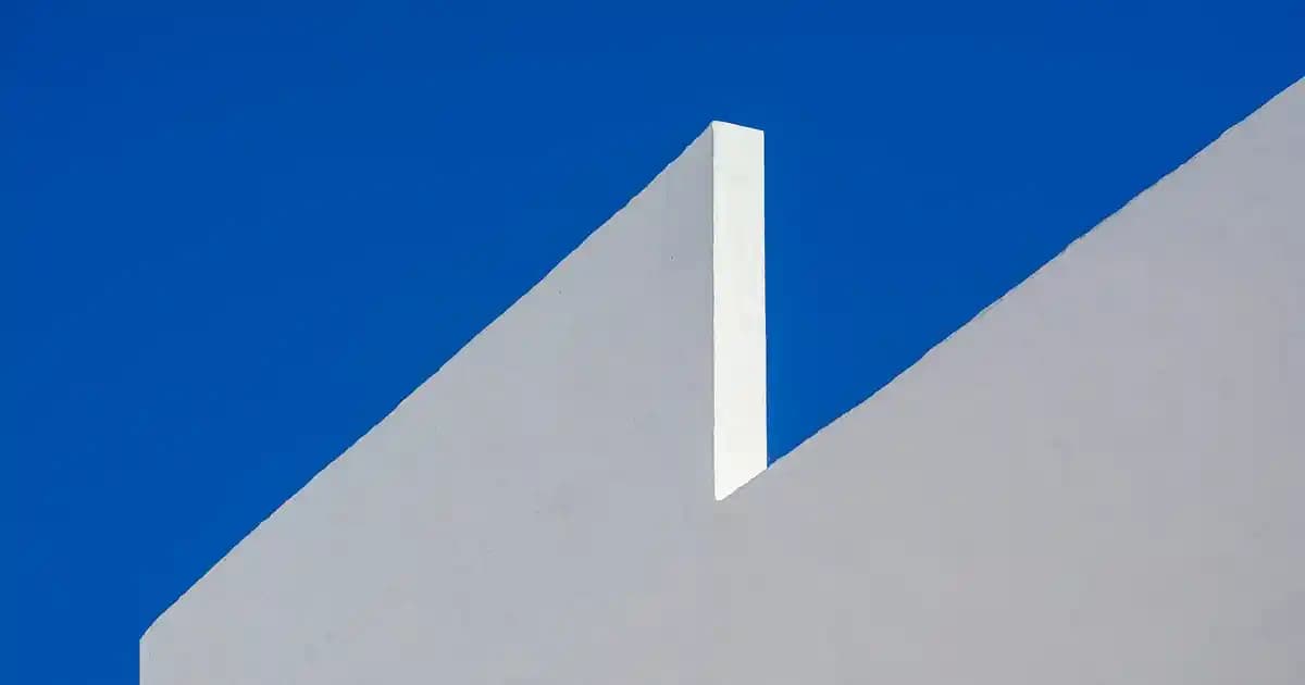 Singer 14 SH 654 Overlok Makinesi: Tekstil Üretiminde Güçlü ve Çok Yönlü Bir Araç