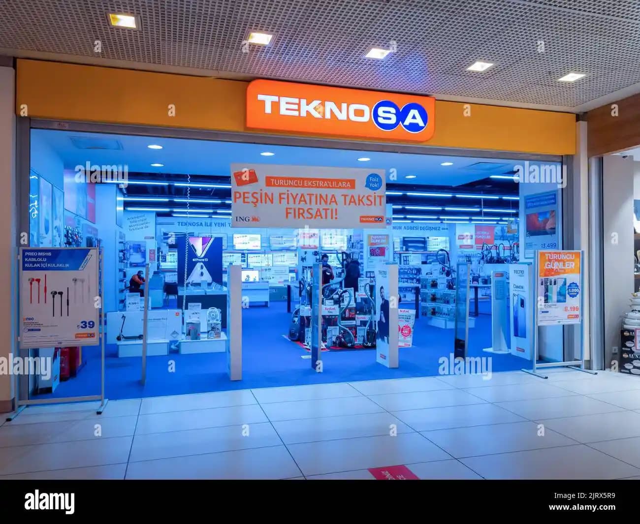 Teknosa: Türkiye'nin Önde Gelen Elektronik ve Teknoloji Ürünleri Perakendecisi