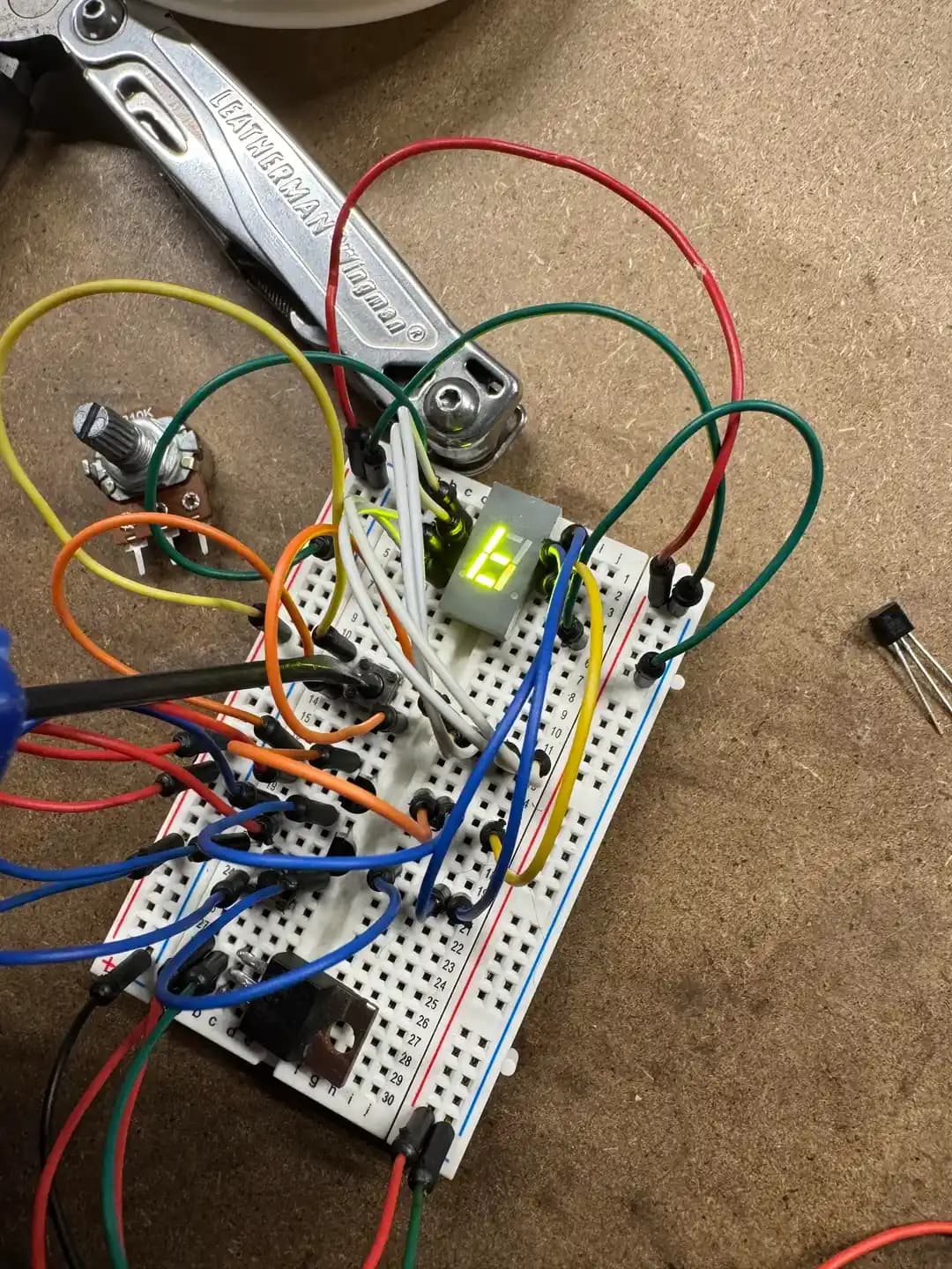 7 Segment Display ile Temel Elektronik Devre Tasarımı ve Uygulamaları