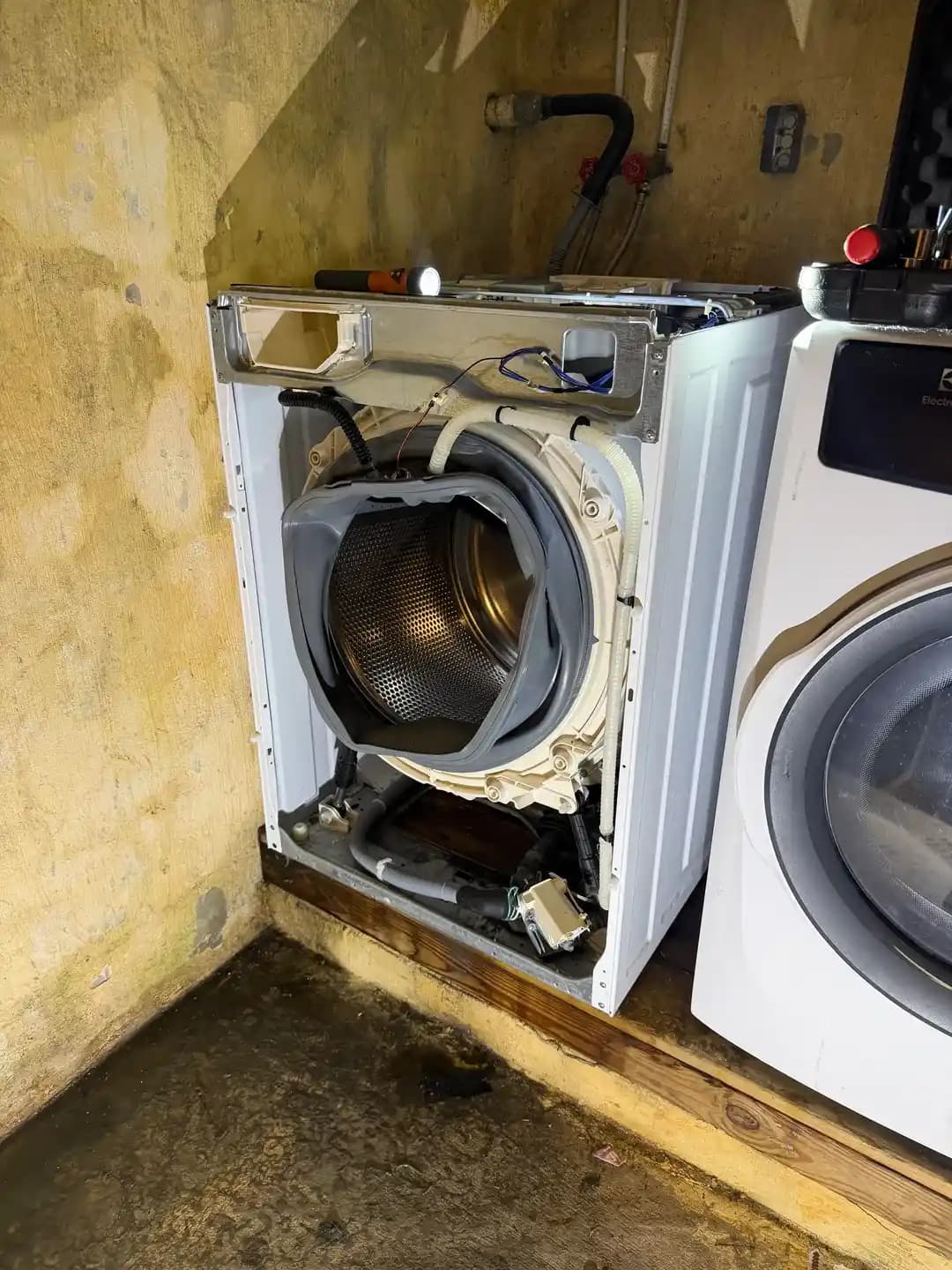 Çamaşır Makinesi Kazanı Çatlağı Onarımında Plastik Kaynak Yönteminin Teknik Detayları ve Uygulamaları