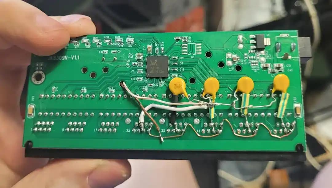 IEEE 802.3at Standardına Uygun Olmayan Düşük Maliyetli PoE Anahtarı Tasarımının Riskleri ve Teknik Sorunları