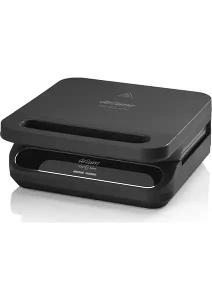 Arzum Ar2052-S Mini Tost Makinesi ve Korkmaz Castron 1800 W Tost Izgara Karşılaştırması