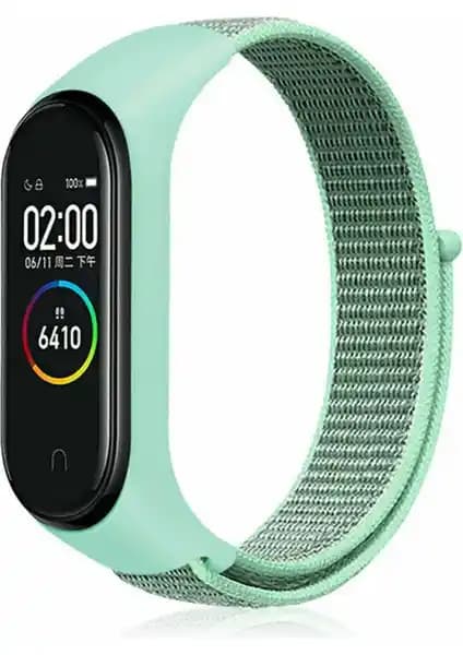 Xiaomi Mi Band 3 ve 4 Kordonları Karşılaştırması: Malzeme, Konfor ve Dayanıklılık Analizi