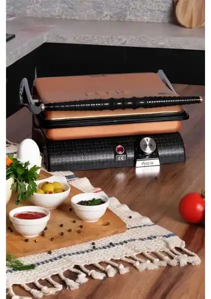 Feris Döküm Tost Makinesi Bakır Kaplama ve Yüksek Performans Özellikleriyle