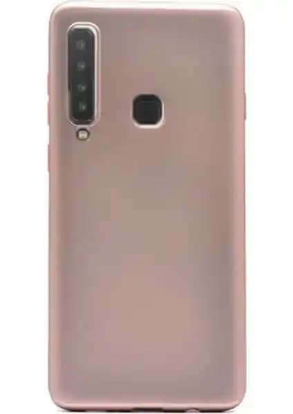 Samsung Galaxy A9 2018 İçin Estetik ve Koruyucu Mat Premium Silikon Kılıf Gold