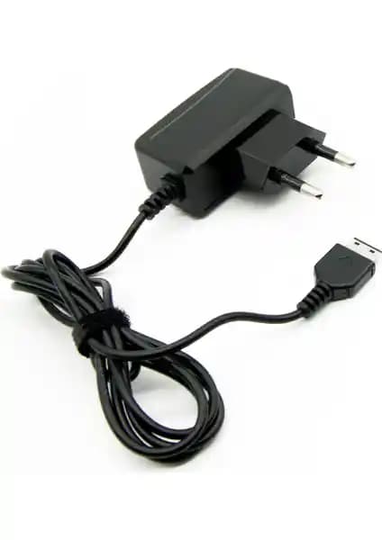 Syrox D880 Şarj Aleti: Güçlü ve Güvenilir Ev ve Seyahat Kullanımı İçin Uygun