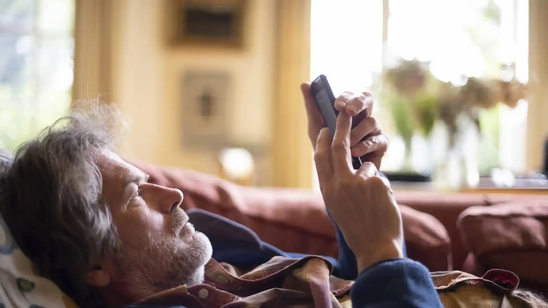 Amerikalıların Elektronik Cihazlarını Uzun Süre Kullanmasının Ekonomiye ve Teknolojiye Etkileri