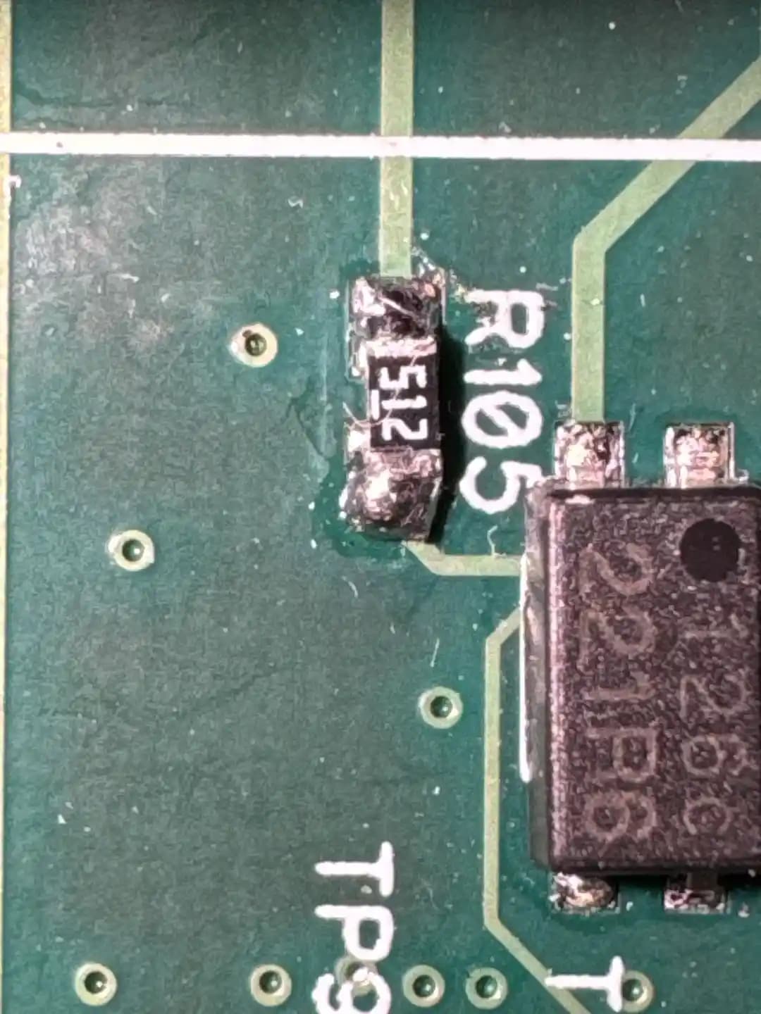 iPhone Büyüteç Uygulaması ile PCB İncelemesinde Kamera Uygulamasına Göre Avantajlar