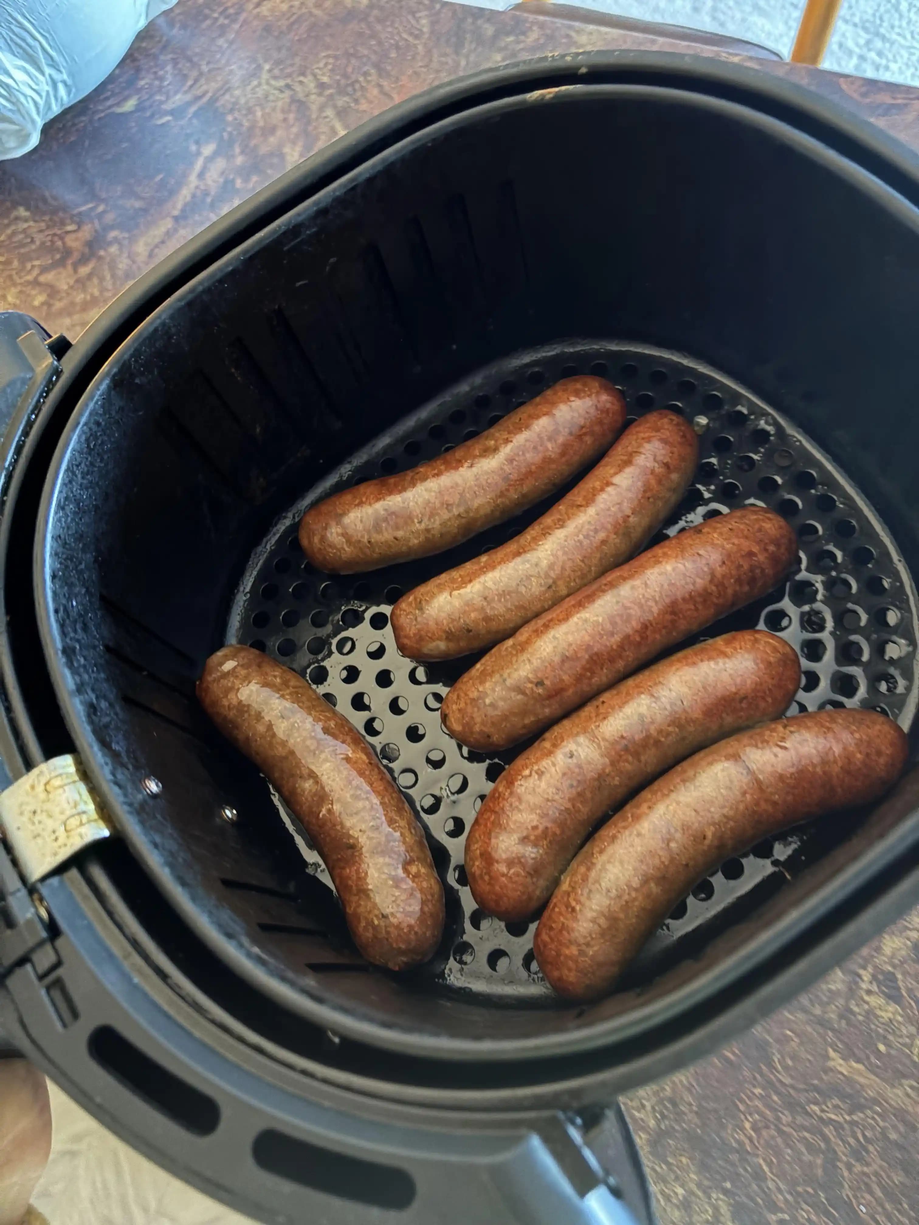 Airfryer ile Sosis Pişirme: Pratik, Hızlı ve Temiz Yöntemler 2024