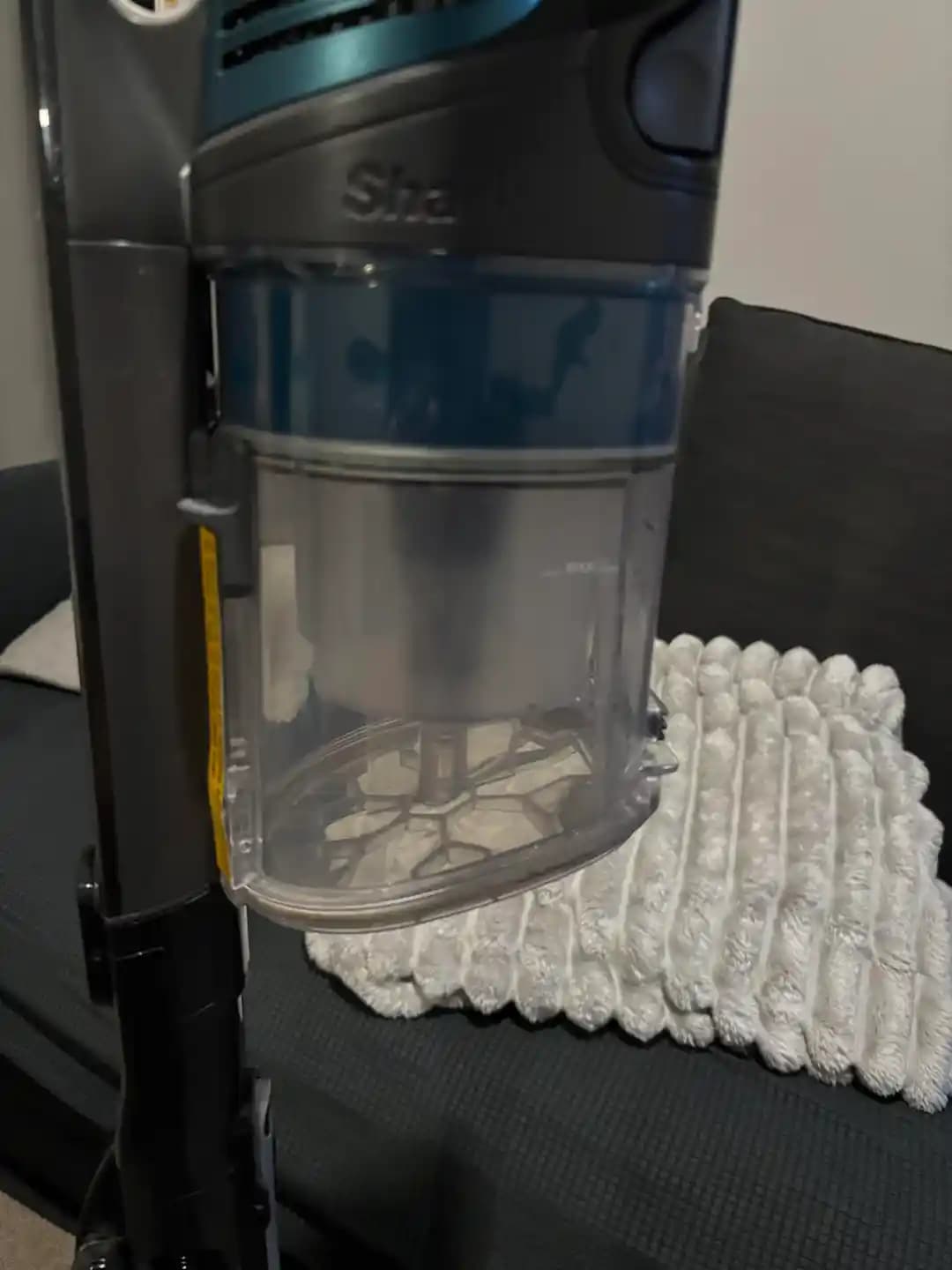 Shark Kablosuz Torbasız Elektrikli Süpürgelerde Toz ve Kir Birikiminin Nedenleri ve Etkileri