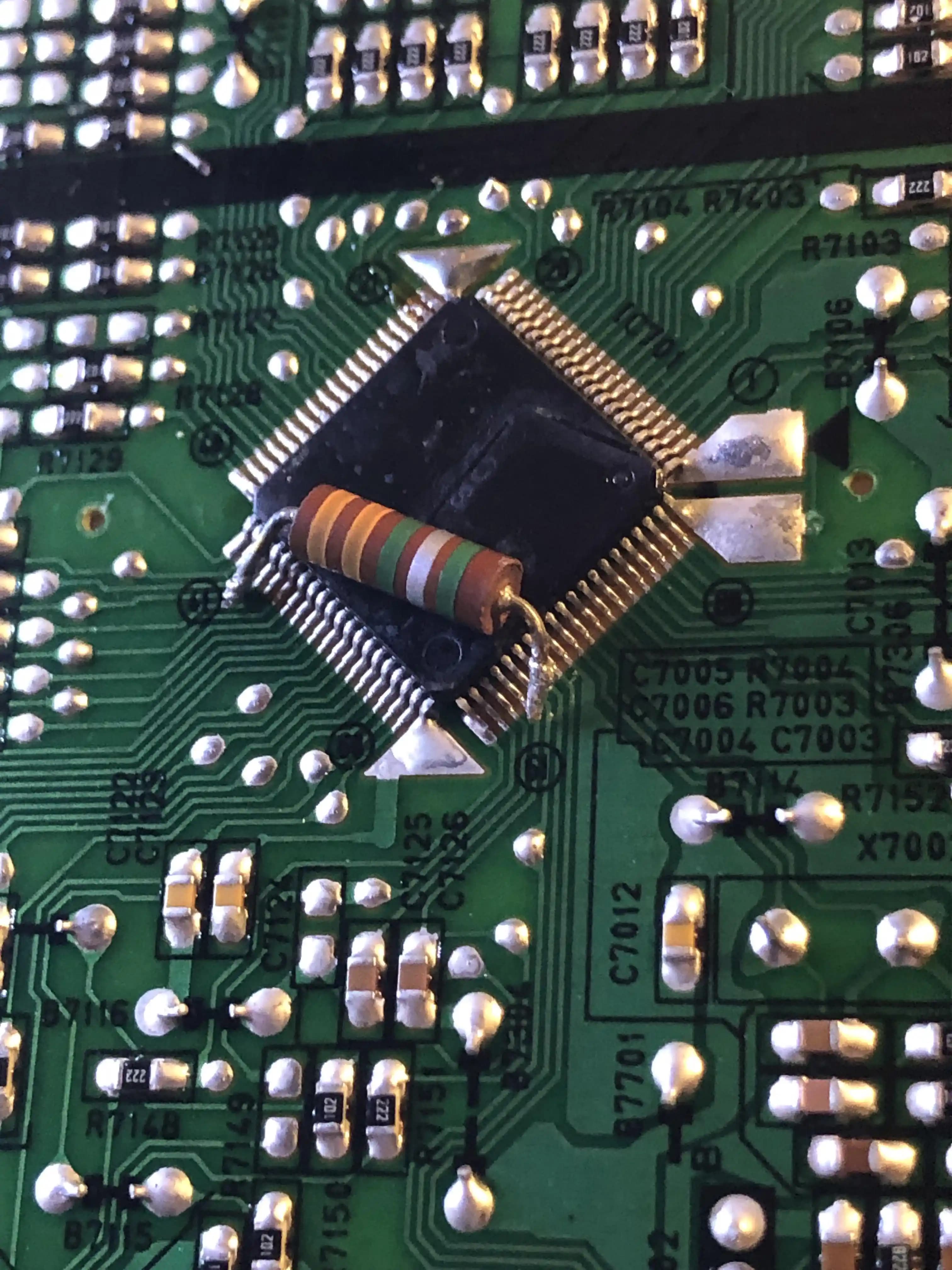 Yüzey Montaj Teknolojisi ve Karbon Kompozit Dirençlerin Aynı Devrede Kullanımı Üzerine Teknik İnceleme