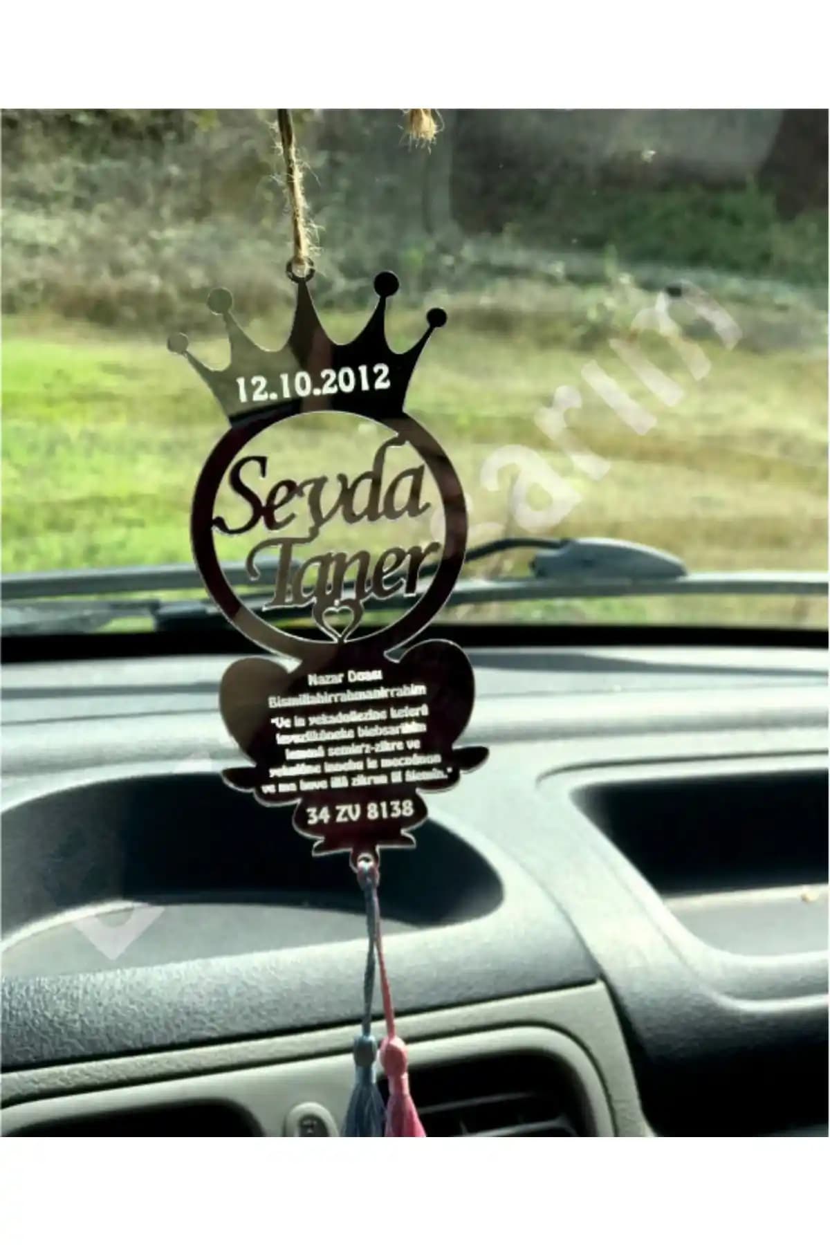 Araç Dekorasyonunda Pleksi Dikiz Aynası Süsleri Karşılaştırması ve Seçim Rehberi