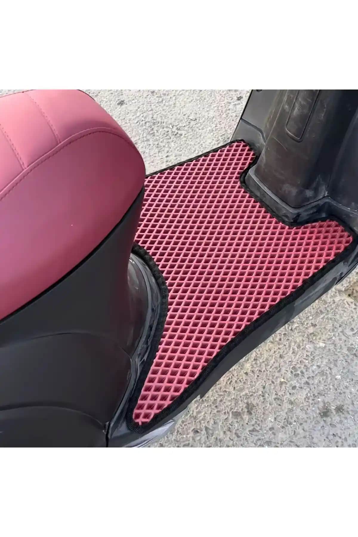 Kuba Bluebird ve SMART MATT Turismo 50 Motorsiklet Paspası Karşılaştırması