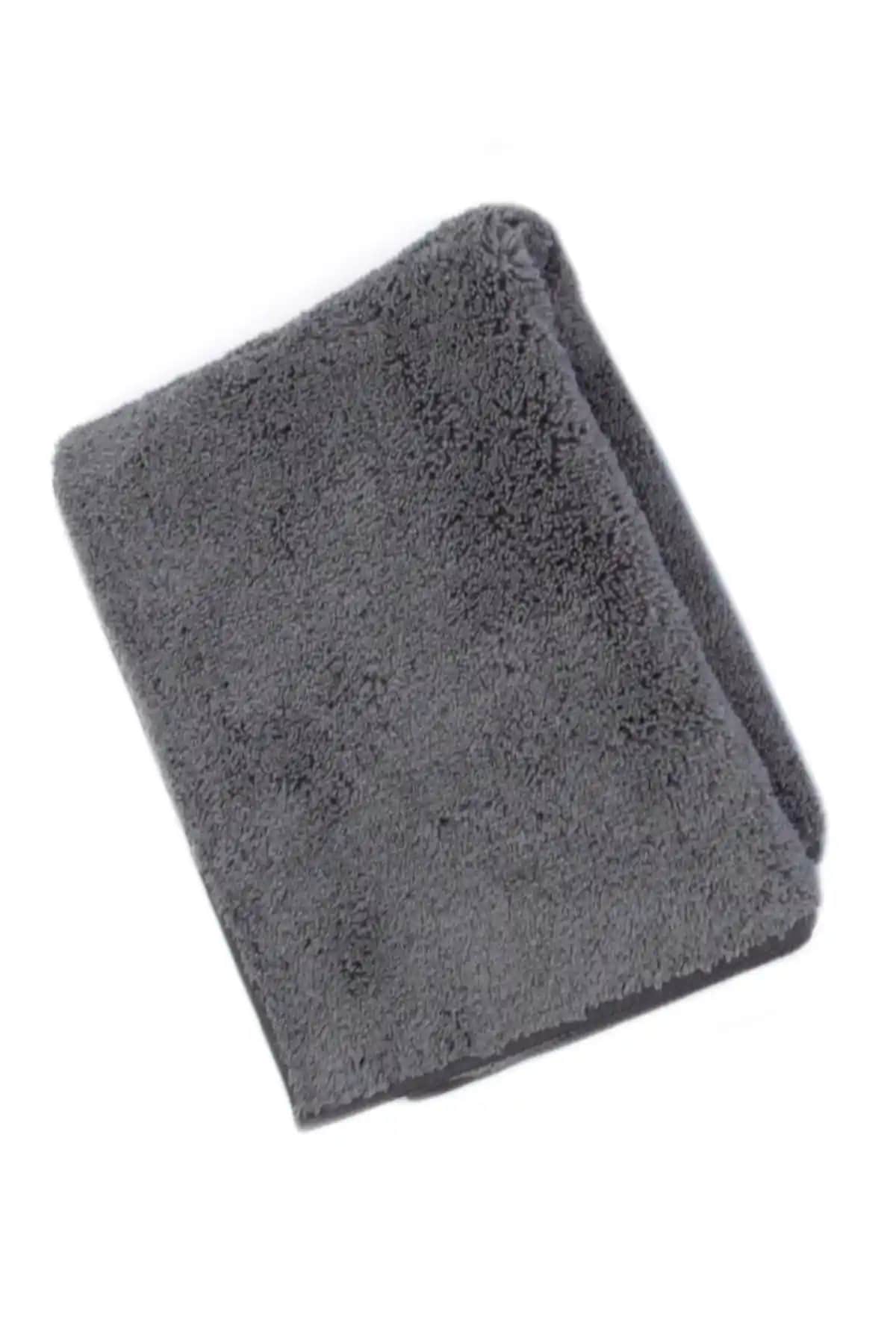 SİLVER HOME Mikrofiber Araç Kurulama Bezi: Yüksek Performanslı ve Çiziksiz Temizlik İmkanı