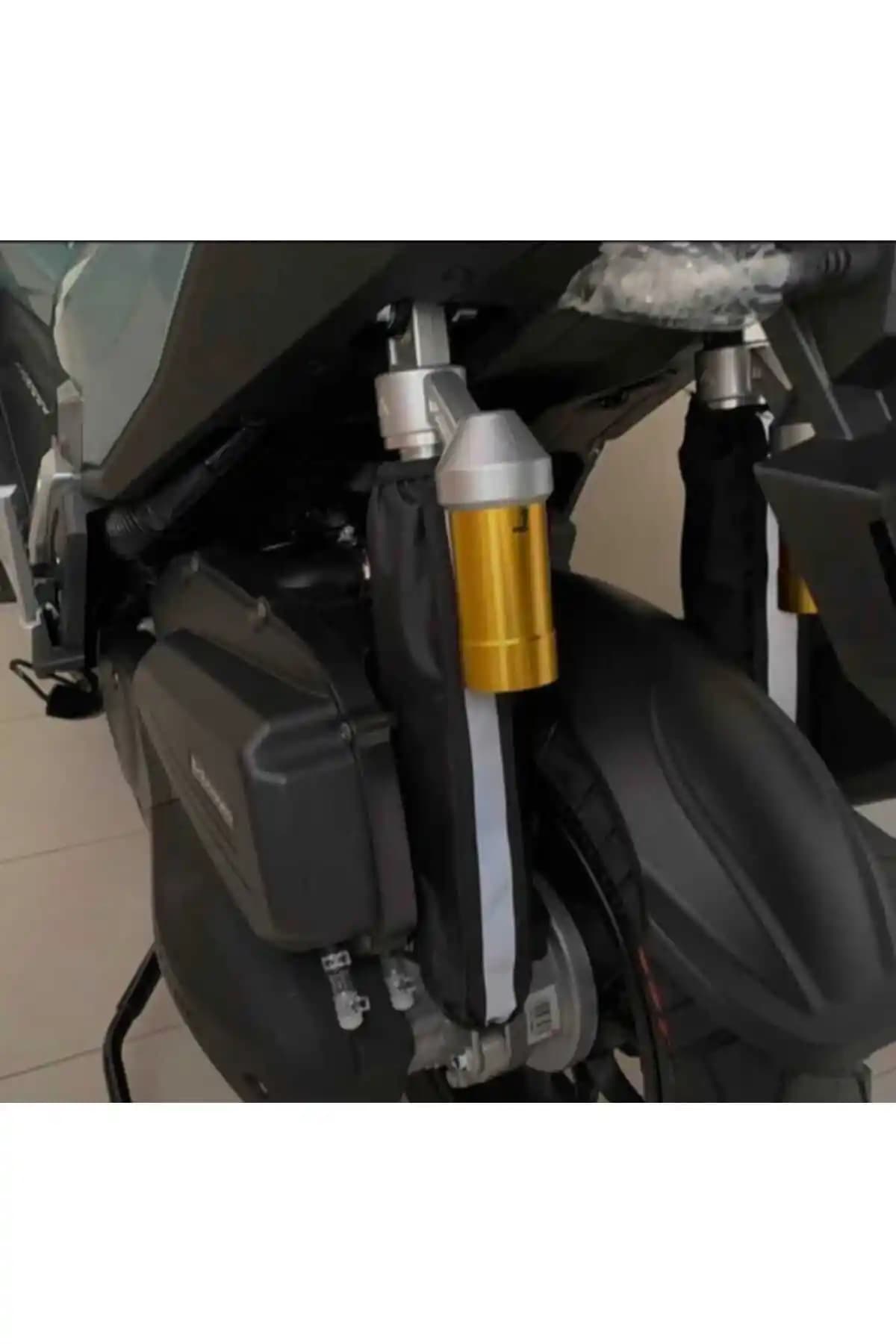 Vi Caro Uyumlu Amortisör Kılıfı ve Reflektörlü Koruma Ürünleri Analizi