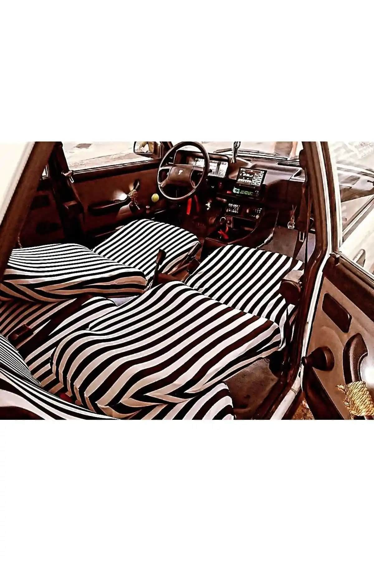 Zifona Çizgili Koltuk Kılıfı: Modern ve Koruyucu Araç İçin Şık Seçenek