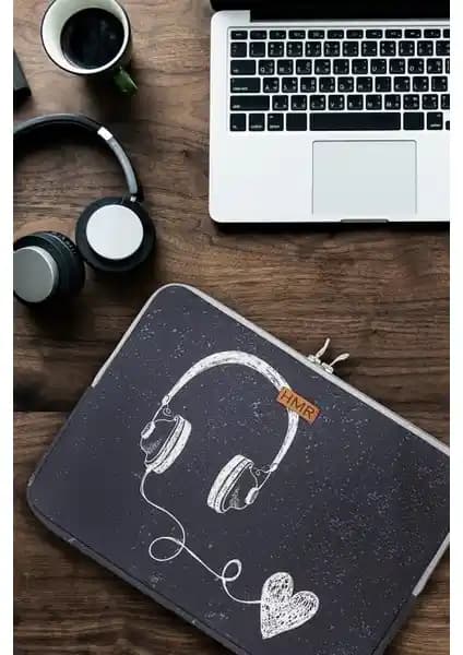 Hamur Easy Case 15 İnçlik Laptop Çantası: Şık ve Güvenli Taşıma Çözümü