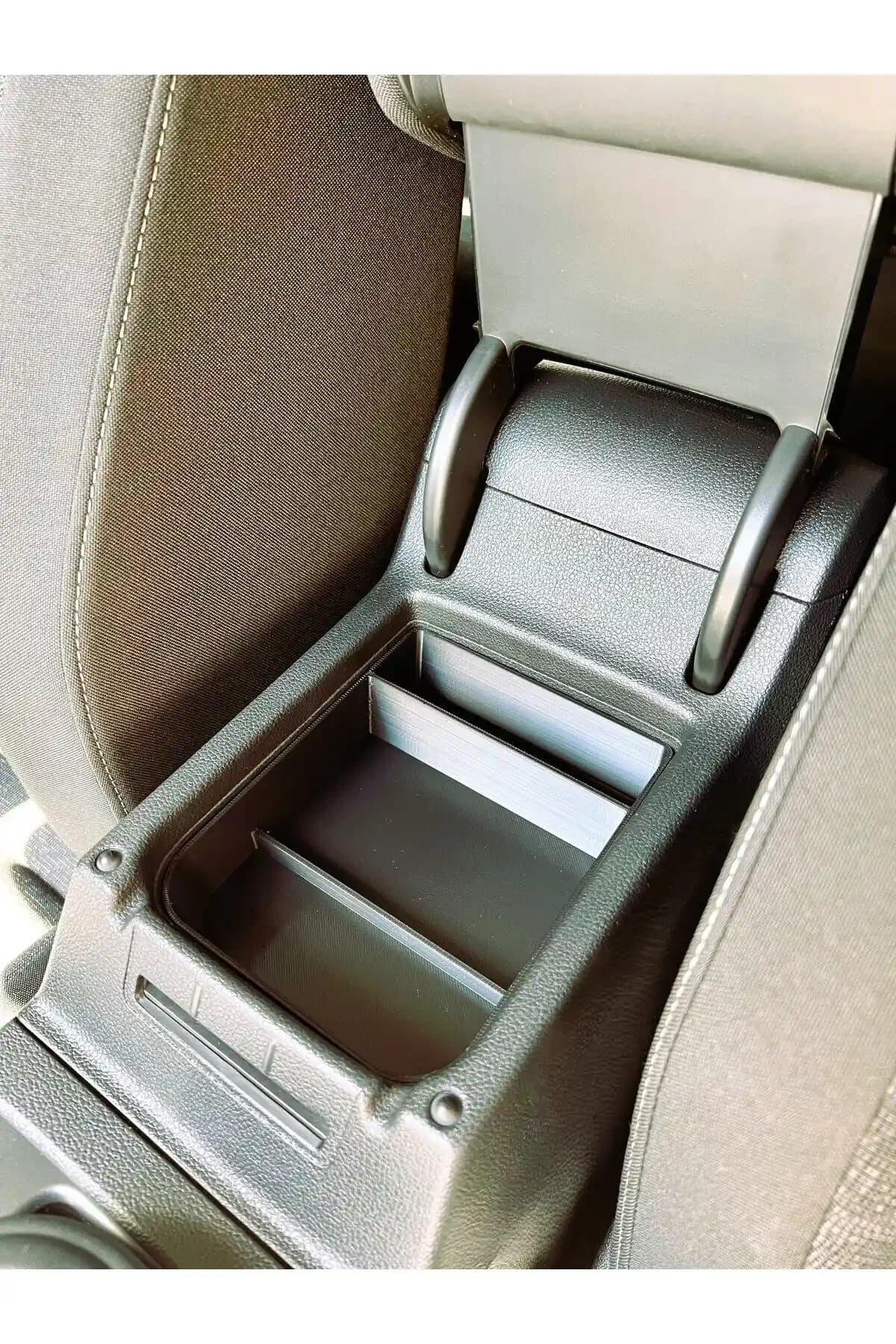 Araba Kolçak Alanı Düzenleyici Çözümleri: Konfor ve Düzenin Sağlanması İçin En İyi Seçenekler