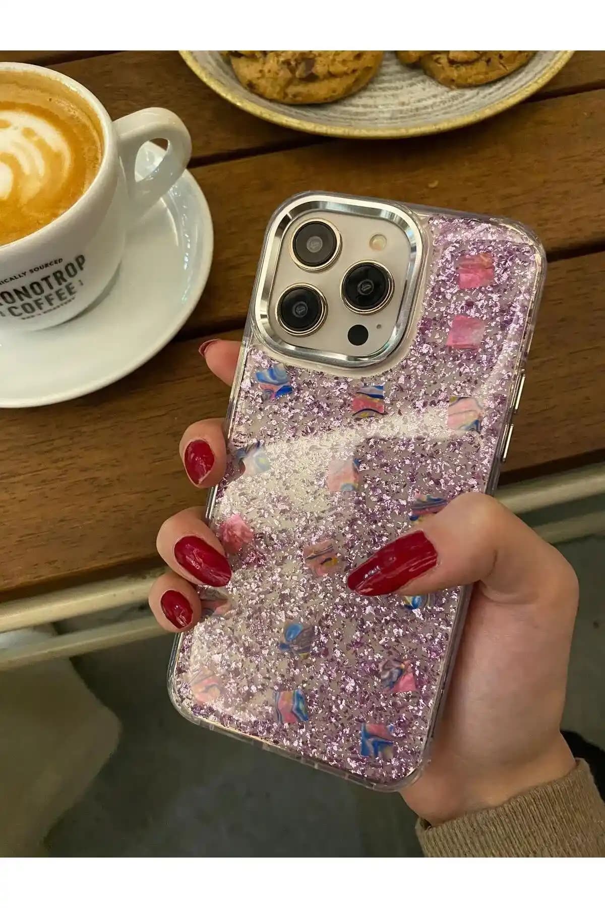 Dayanıklı iPhone 16 Koruma Kılıfları: Güvenlik ve Estetiği Bir Arada Sunan Çözümler