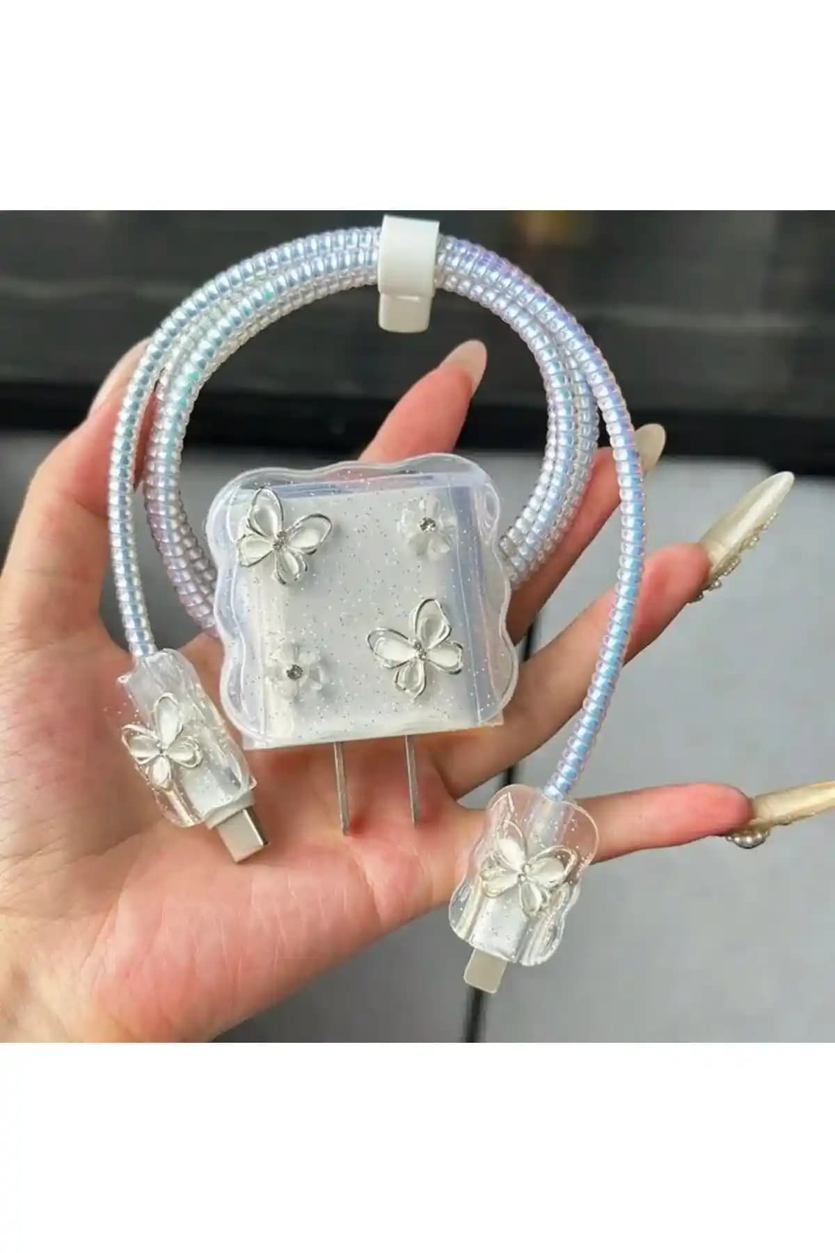 Daystar İkili Şarj Aleti: Araç ve Elektronik Cihazlar İçin Güç Yönetimi Çözümü