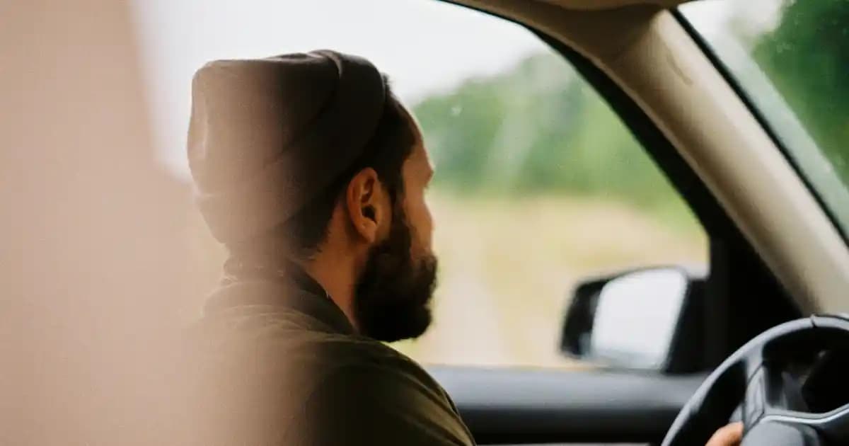 Galaxy S25 Ultra için yüksek koruma sağlayan aku korumalı kılıf seçenekleri ve kullanım önemi