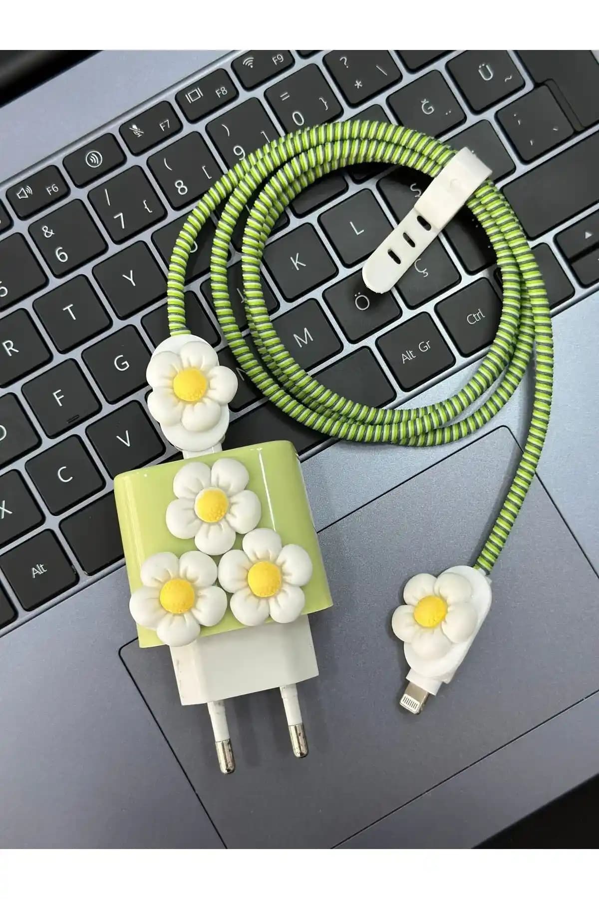 Güvenli ve Estetik iPhone Şarj Aksesuarları Seçiminde Dikkat Edilmesi Gerekenler