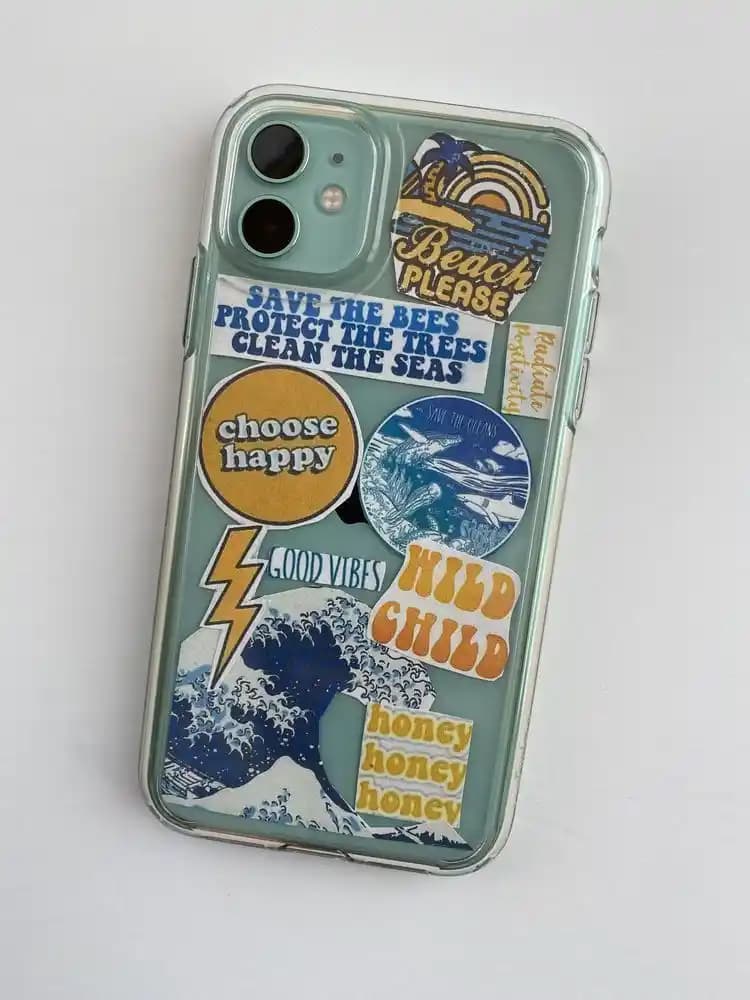 iPhone 11 için retro sticker tasarımlarıyla telefonunuza özgünlük katın