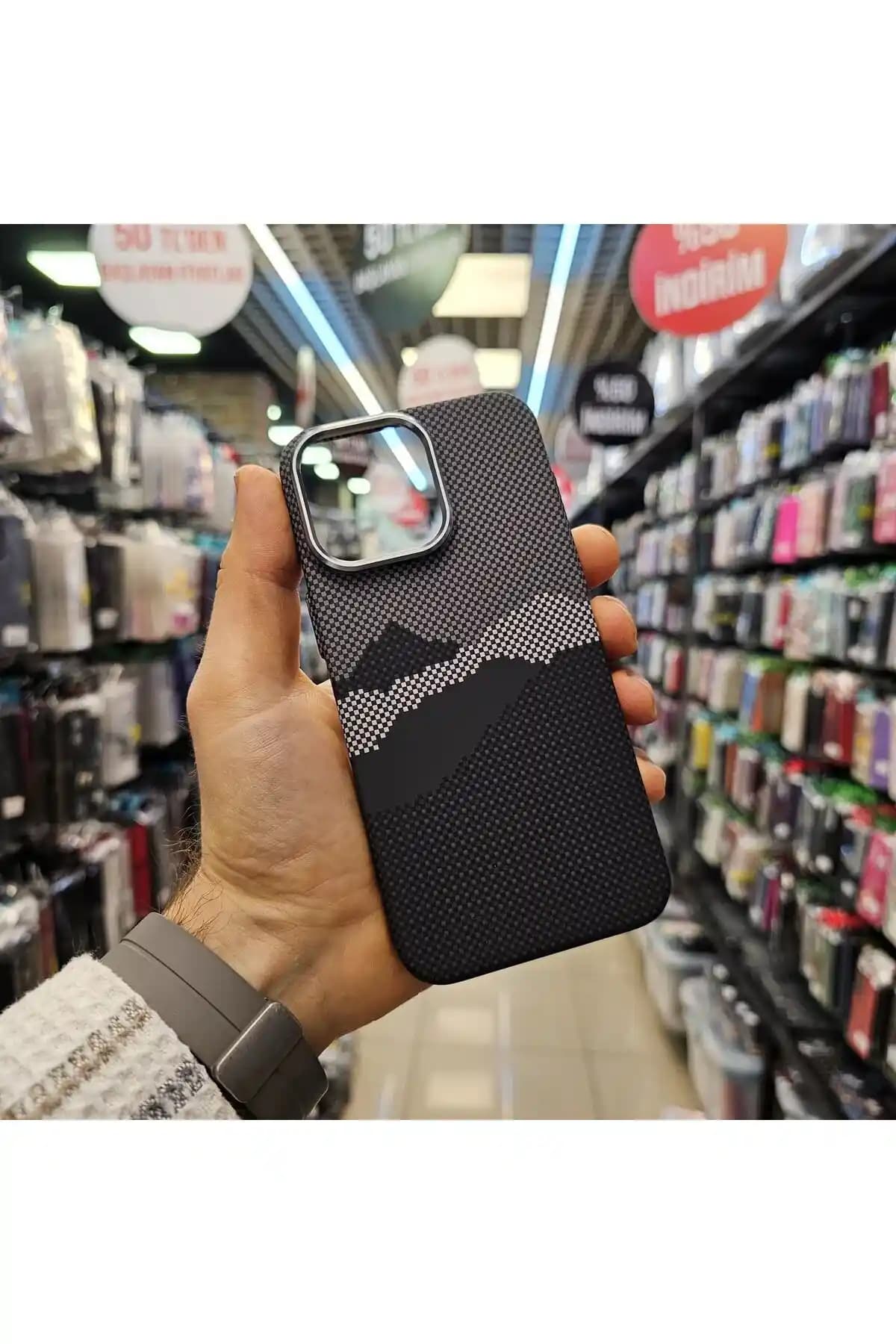 iPhone 15 için en iyi koruyucu ve estetik kılıf seçimleri ve trendler 2023