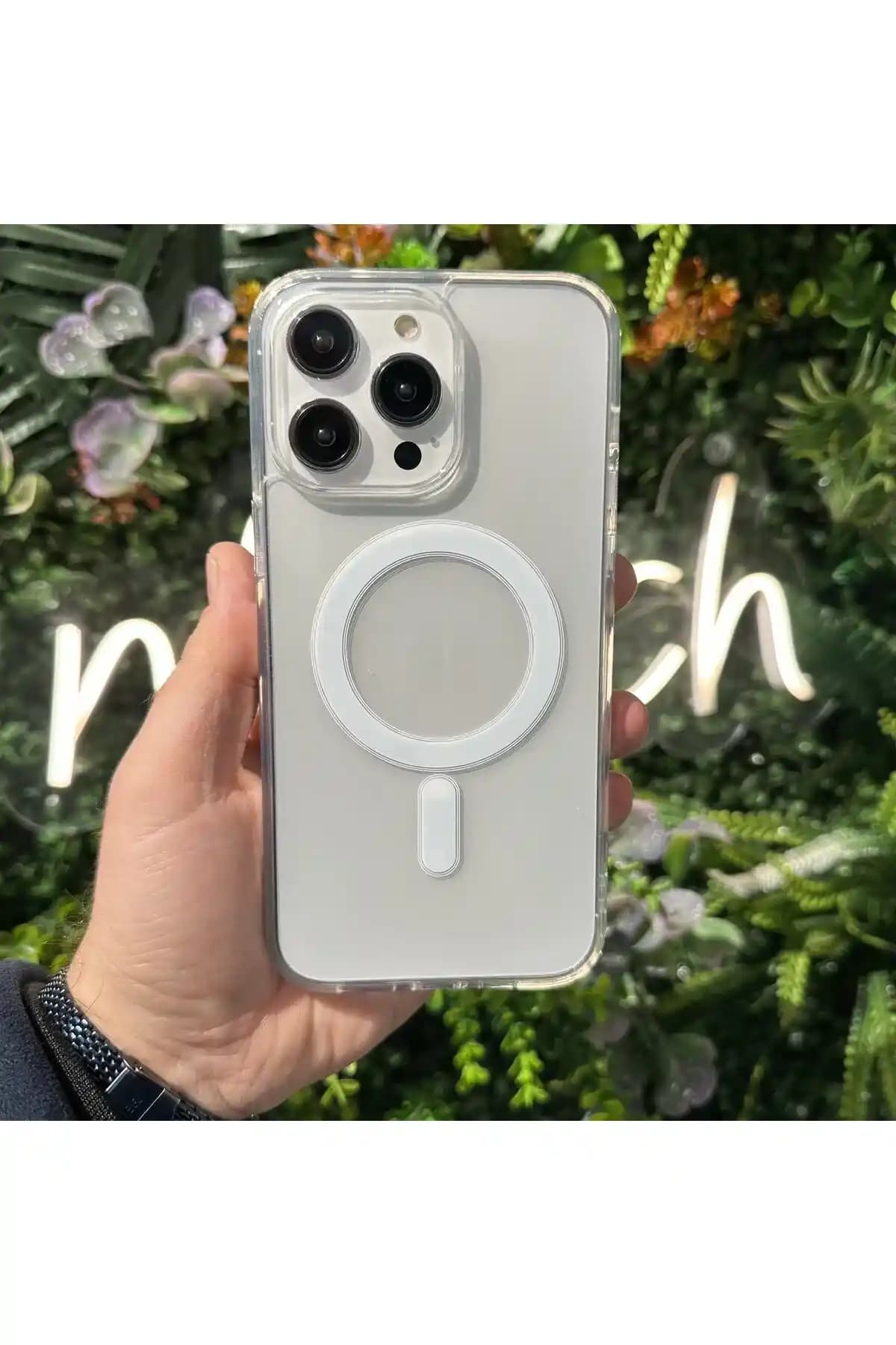 iPhone 15 için Gizlilik Koruyucu Kılıf Seçenekleri ve Dikkat Edilmesi Gerekenler