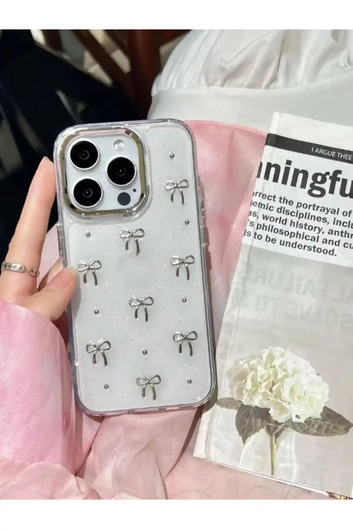 iPhone 15 için Şeffaf Fiyonk Kılıf: Estetik ve Koruma Sunan Şeffaf Kılıf Seçenekleri