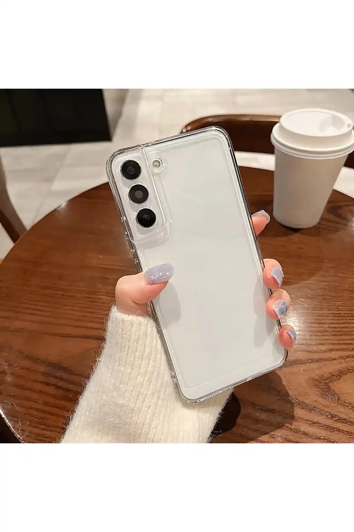 Kamera Koruyucu Şeffaf Silikon Kılıflar: Elektronik Cihazlar İçin Güvenli ve Estetik Çözüm