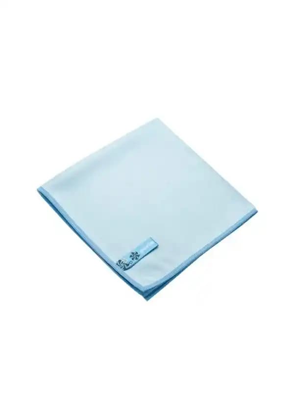 Mikrofiber Bezlerle Cam Temizliği: Güvenli ve Etkili Temizlik Yöntemleri