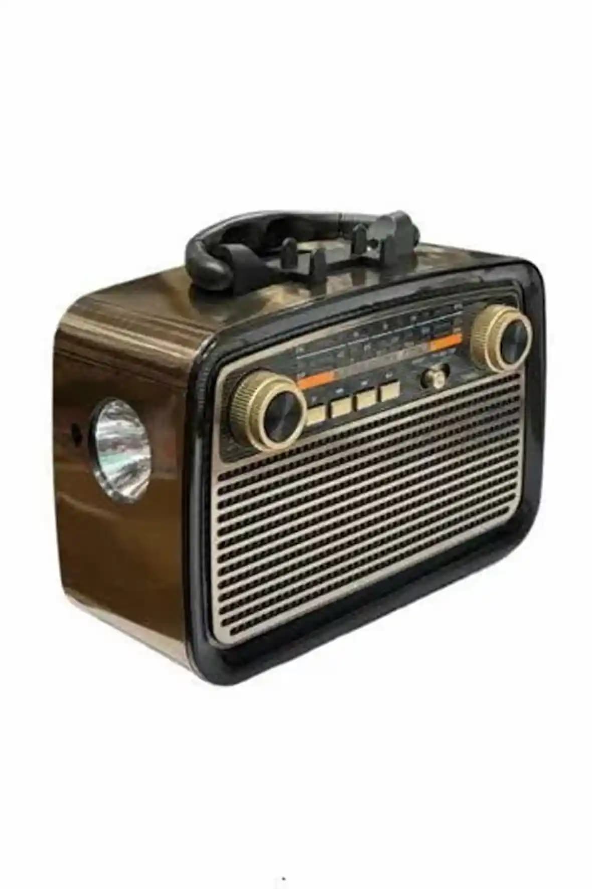 Nostalji Radyo: Retro Tasarım ve Modern Teknolojinin Buluşması