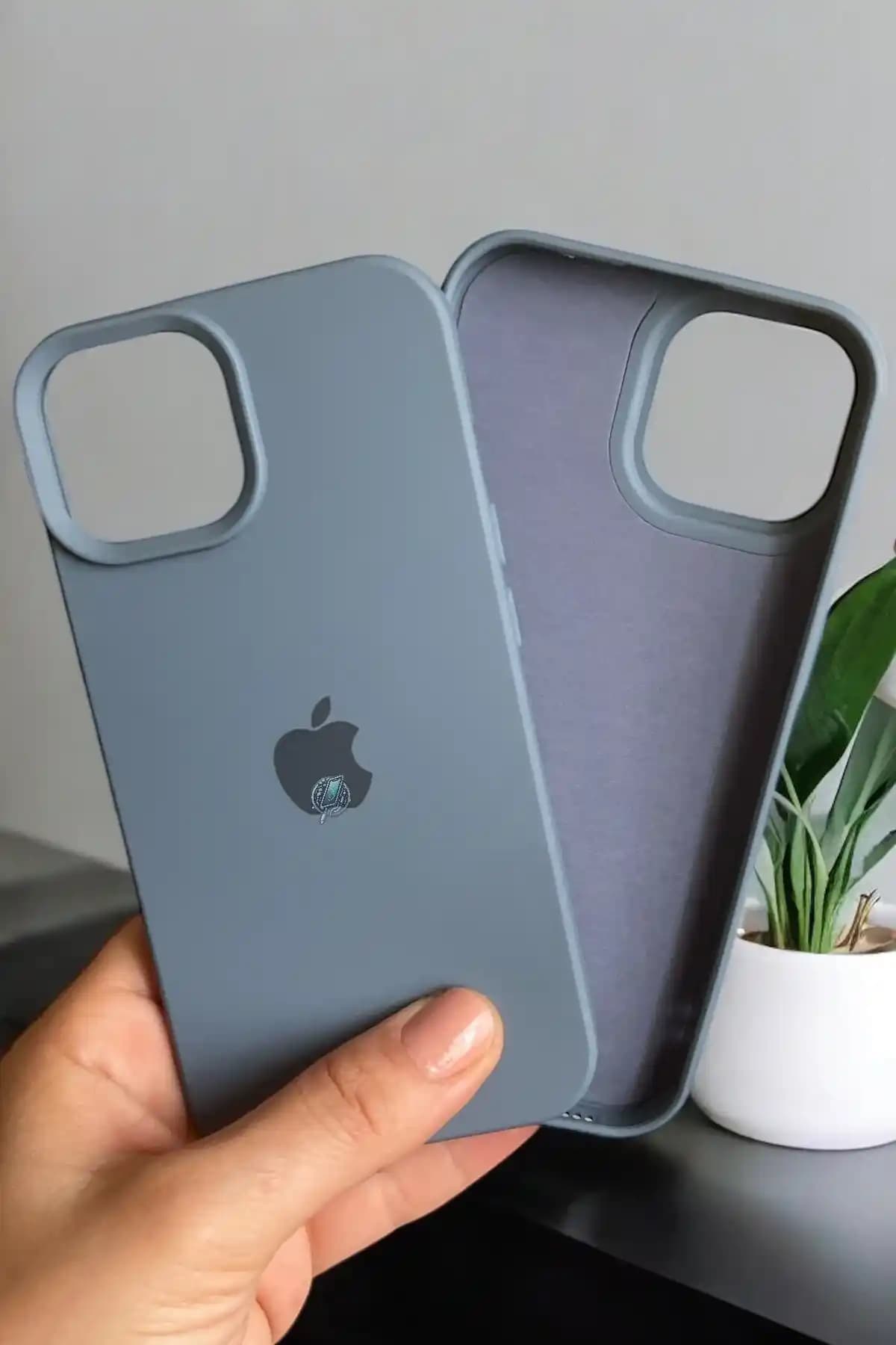 Yumuşak Kadife Silikon Kılıf ile iPhone 15'inizi Şık ve Güvenli Koruma Altına Alın