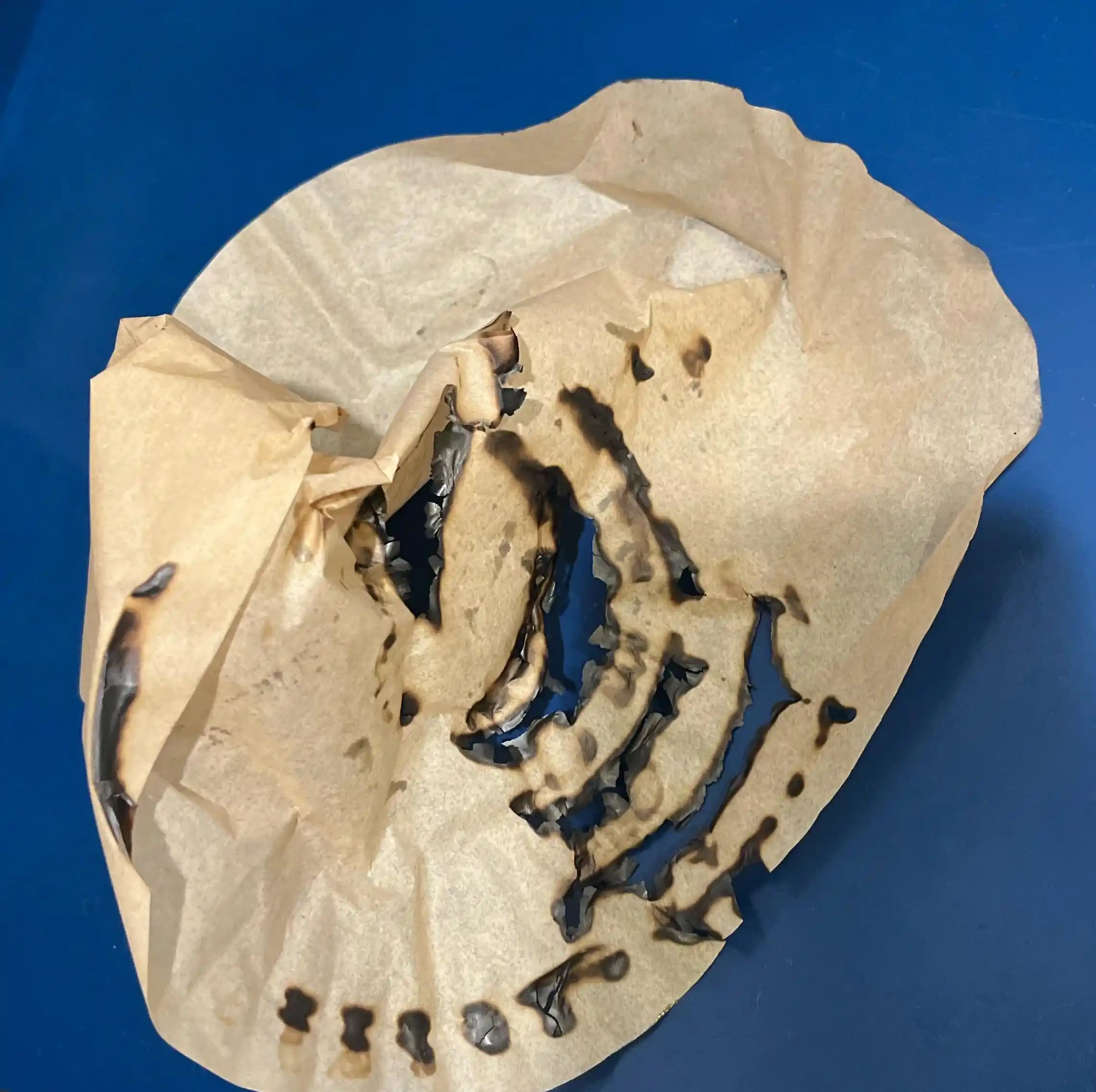 Airfryer Kullanımında Kağıt Malzeme Riskleri ve Güvenli Uygulama Yöntemleri