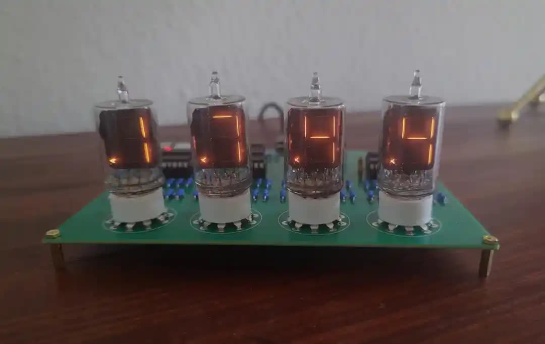 Numitron Saatler: Tasarımı, Çalışma Prensipleri ve Filament Dayanıklılığı Üzerine Detaylı İnceleme