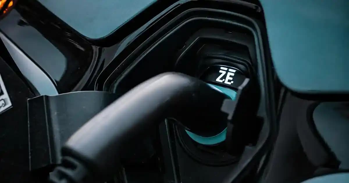 Shell'in Termal Yönetim Sıvısı ile Elektrikli Araçlarda 10 Dakika Şarj İddiası ve Teknolojik Gelişmeler