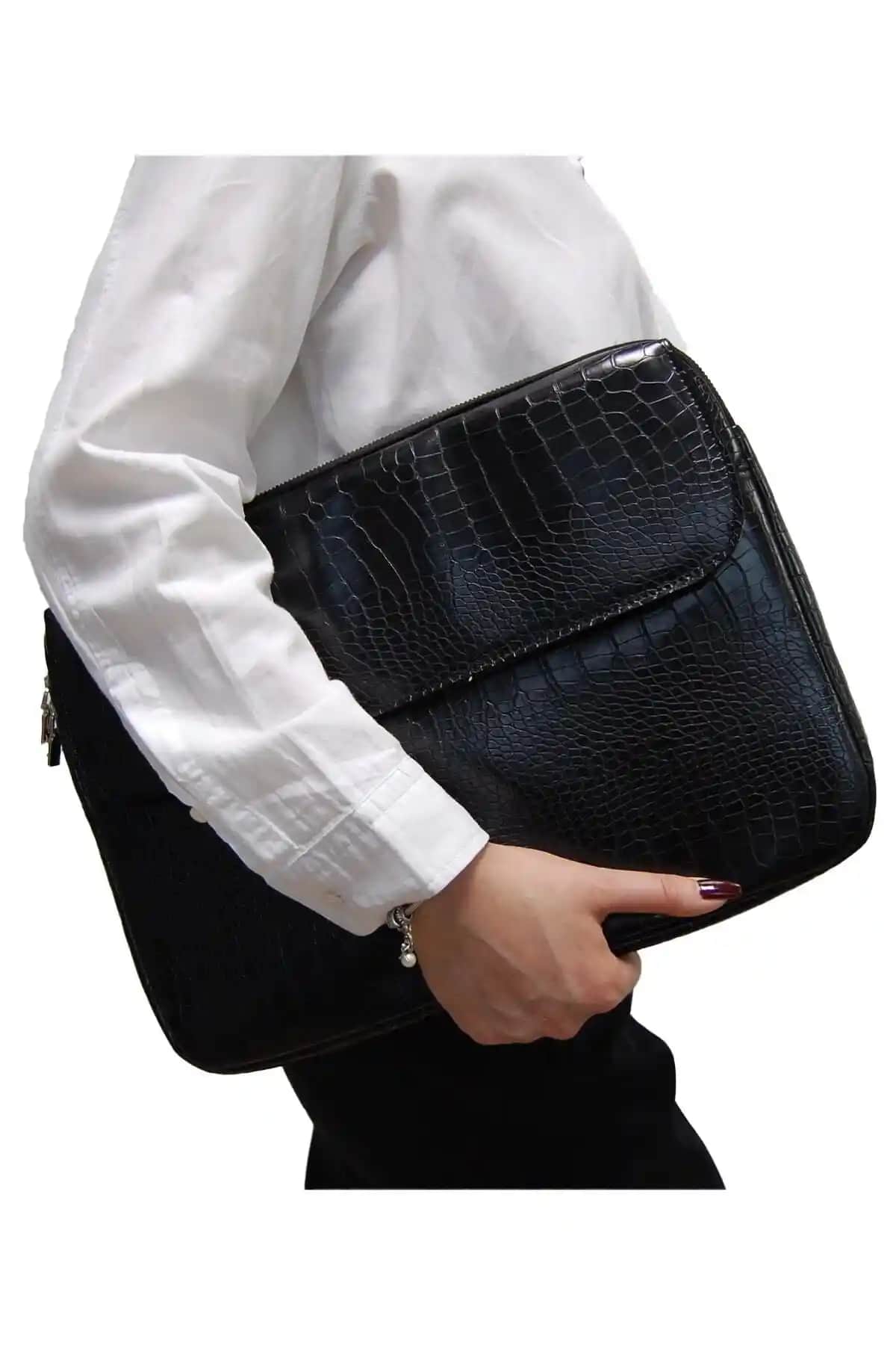 D'VERS Kroko Siyah Unisex MacBook Kılıfı 13-15.6 İnç Uyumlu Şık ve Koruyucu Tasarım