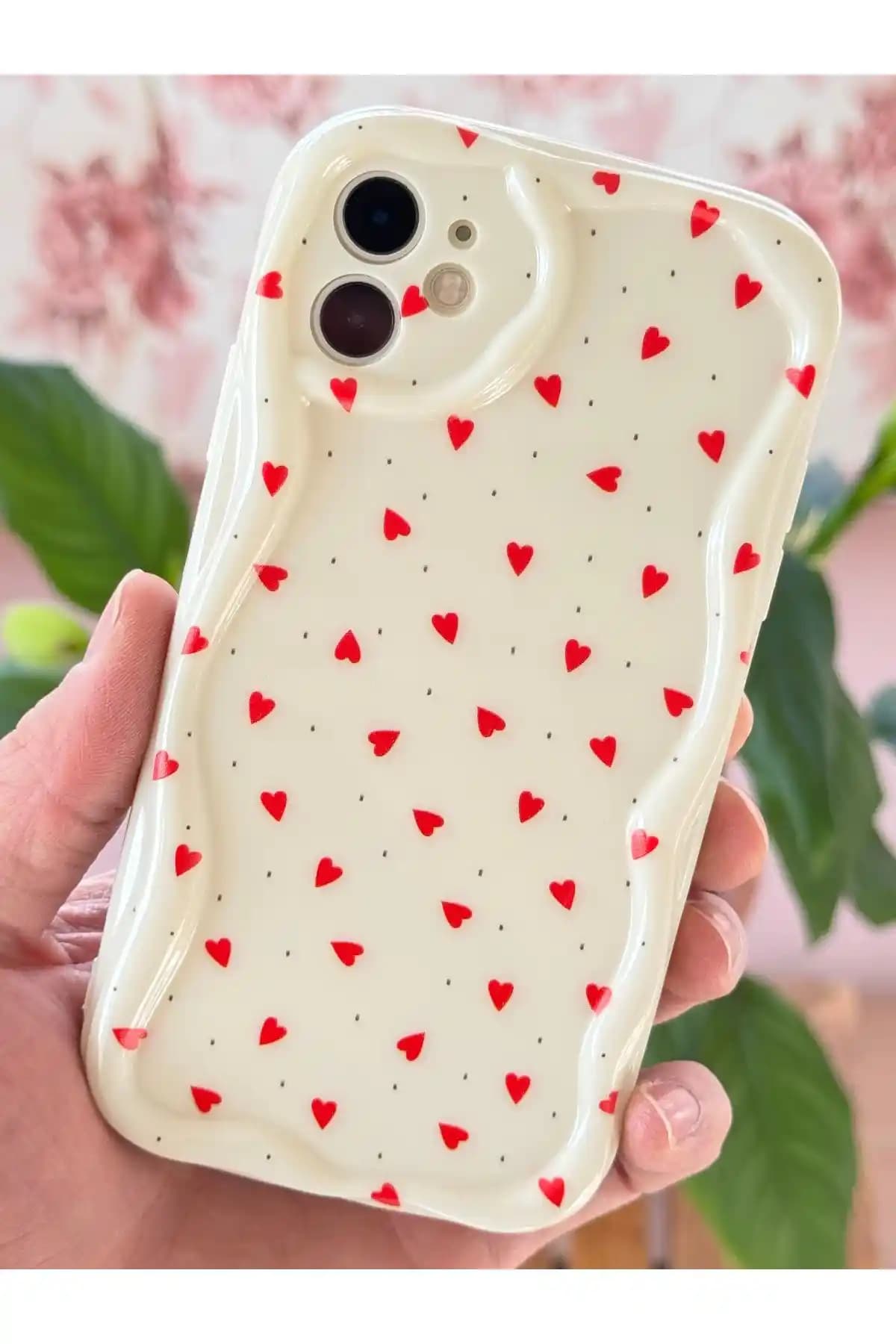 Fibaks Apple iPhone 11 Kılıfı: Şık ve Koruyucu Silikon Kılıf Özellikleri ve Tasarımı