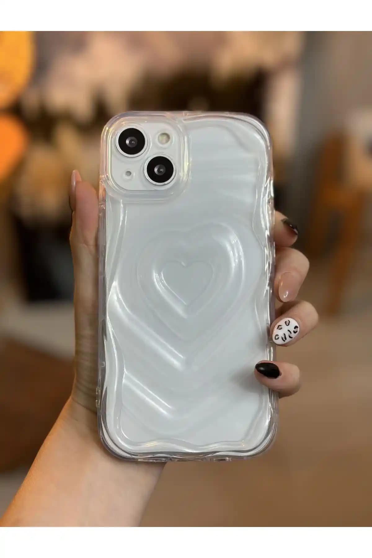 Go Aksesuar iPhone 13-14 Uyumlu Kalp Tasarımlı Şeffaf Kılıf Ürün İncelemesi