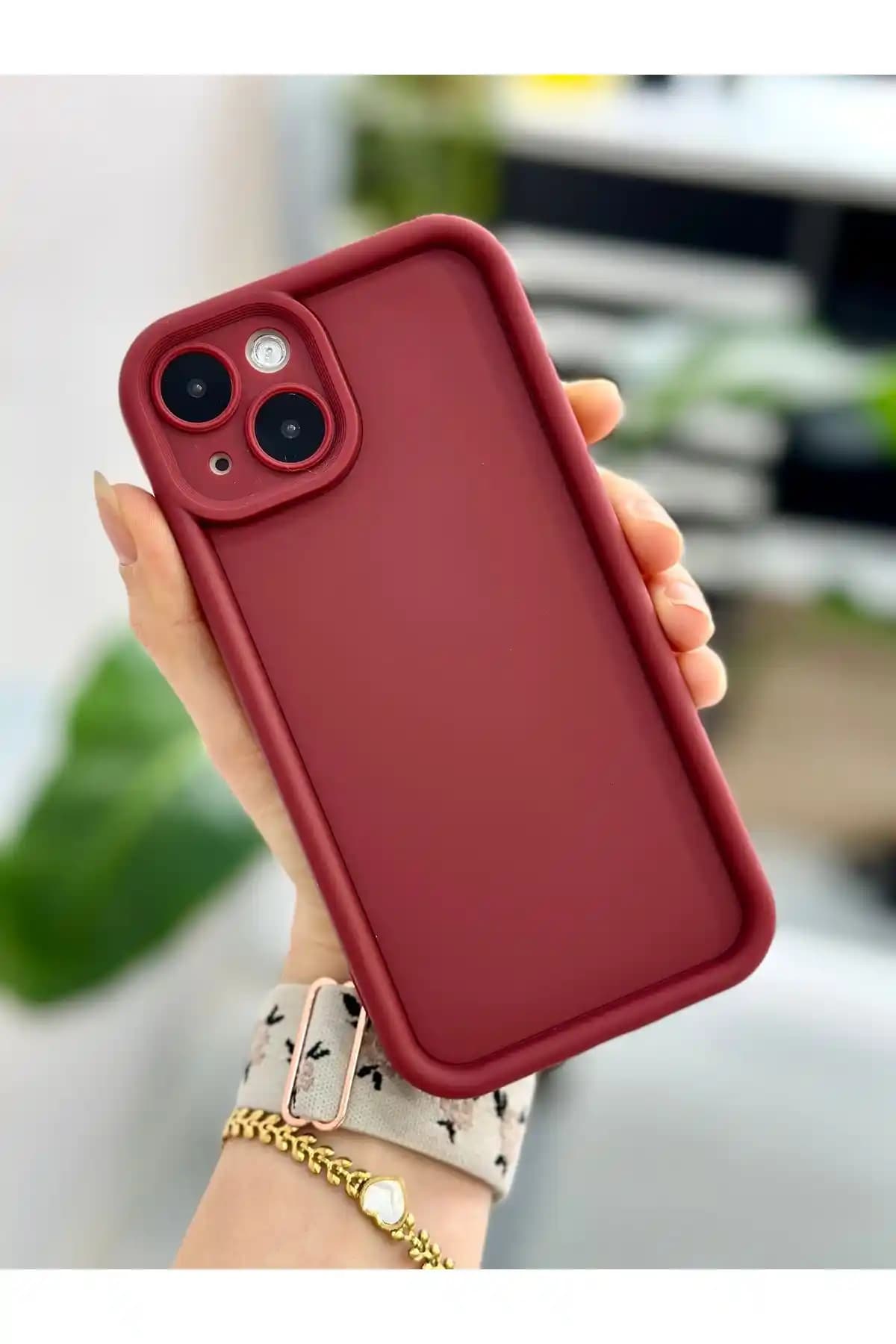 Go Aksesuar iPhone 13 ve 14 Uyumlu Darbe Önleyici Mat Silikon Kılıfı